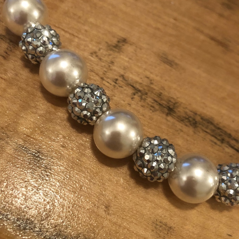 Faux Pearl Necklace - Picture 3 of 3